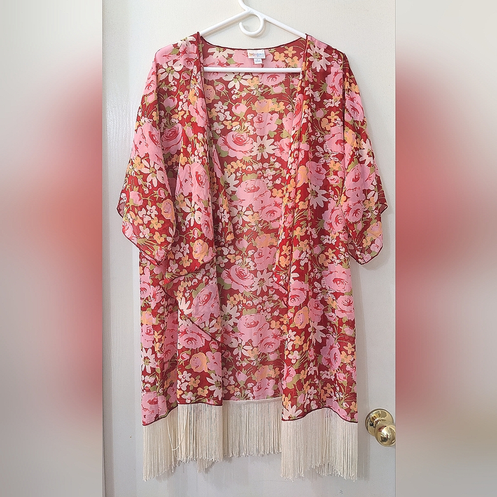 LuLaRoe Monroe Kimono Cover Up Size L Bright Pink & Red Floral Pattern Fringe